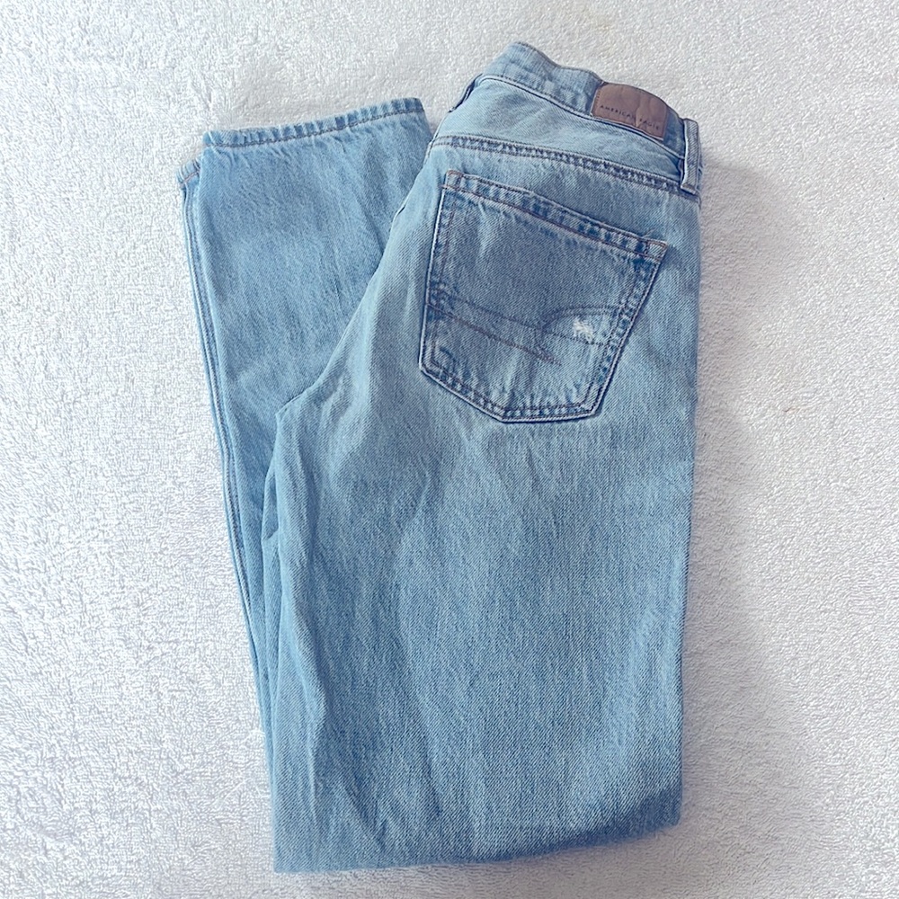 American Eagle 90’s Straight Jean